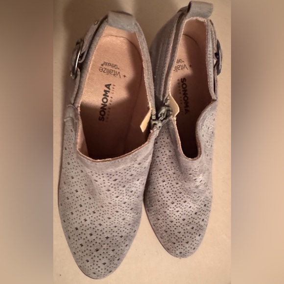 Sonoma heeled grey suede booties size 9 - Picture 6 of 6